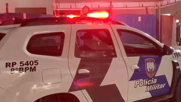 Polícia Militar foi acionada após relatos de disparos de arma de fogo. Até o momento, nenhum suspeito foi detido