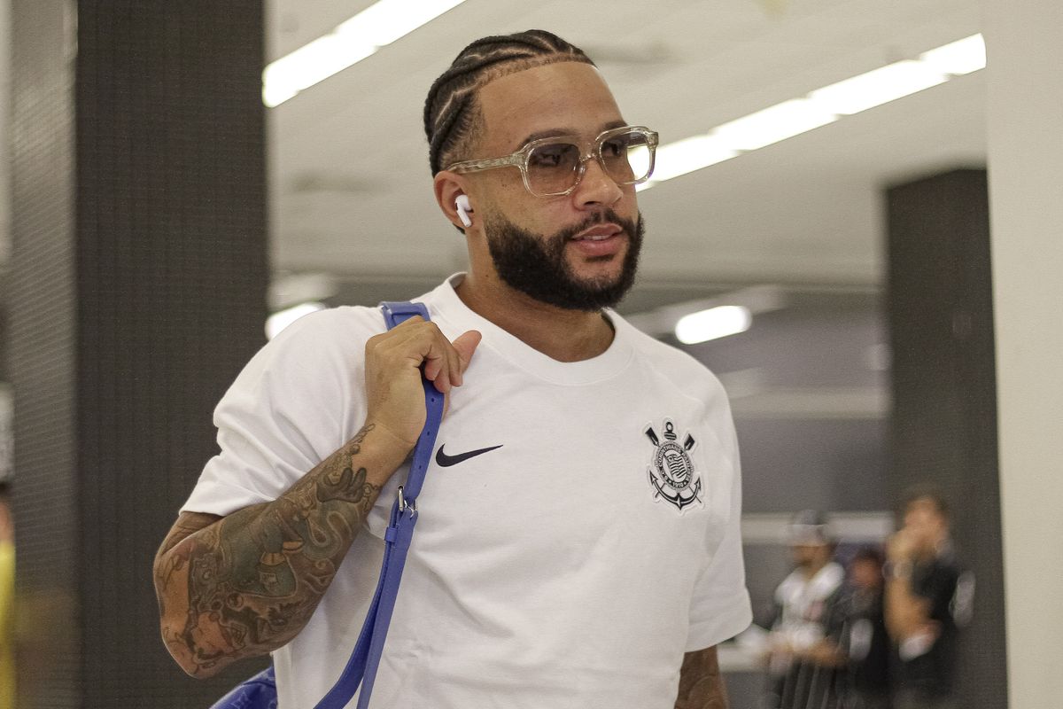 Depay se disse arrependido por beber e dirigir em Monaco em 2024