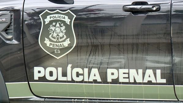 Os dois moravam no Estado do Rio de Janeiro, e a vítima, após ser aprovada, se mudou para o Espírito Santo neste ano. Ele foi detido por descumprir medida protetiva