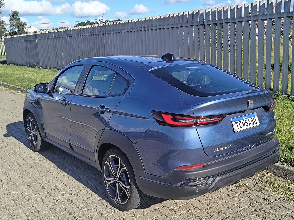 Fiat Fastback Impetus Hybrid