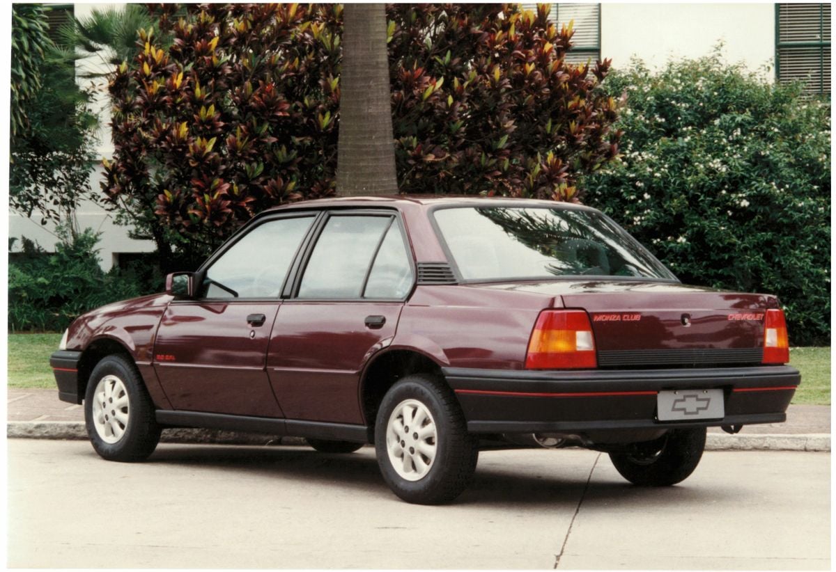 Chevrolet Monza