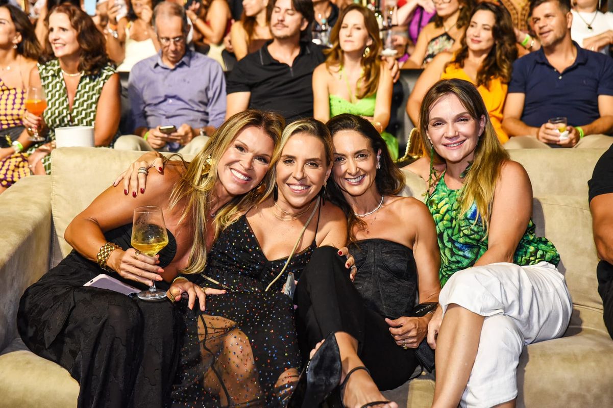 Letícia Modenese, Bartira Almeida, Karla Abad e Natália Verzola