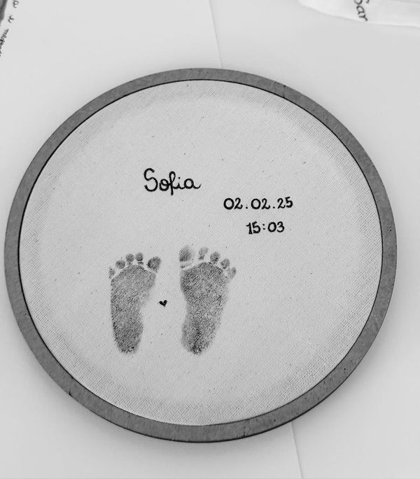 Morre Sofia, filha da cantora Lexa