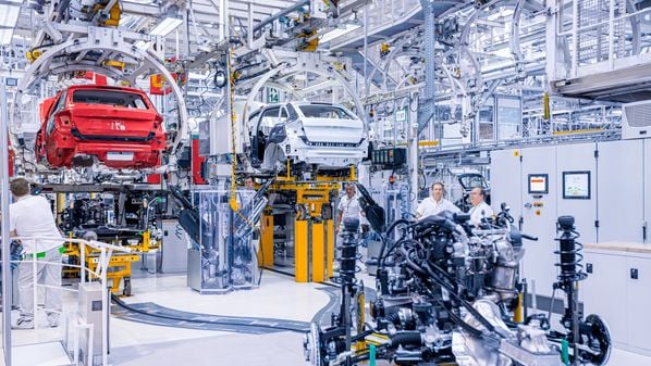 Produzir um carro de forma sustentável vai muito além de reduzir as emissões ou investir em fontes renováveis, envolve também pensar em todo o processo de produção do veículo e o que vem depois que ele deixa de ser utilizado