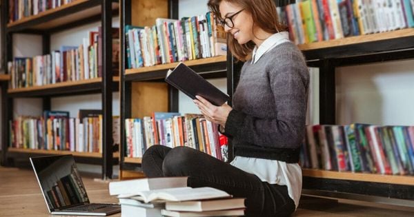 Entre o saudosismo e a crítica, autor capixaba reflete sobre a trajetória dos escritores locais e o declínio da cultura do livro em meio à era digital