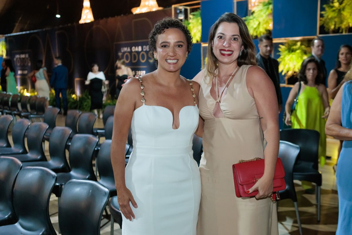 Érica Neves e Nara Borgo