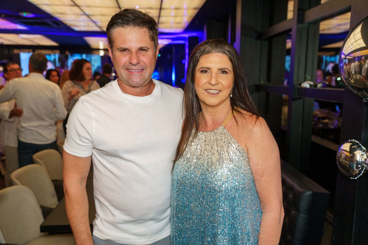 Jonas Giacomin e Carla Lacerda 