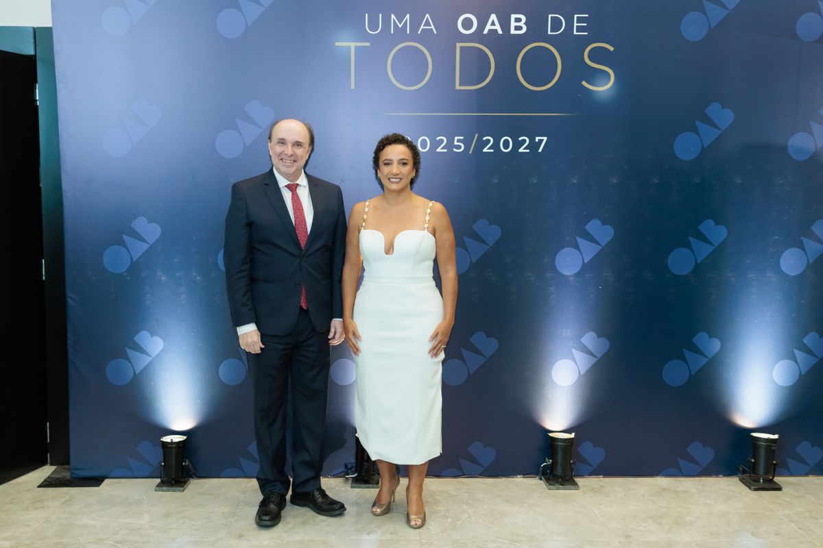 Presidente do TJES, desembargador Samuel Meira Brasil, e Érica Neves