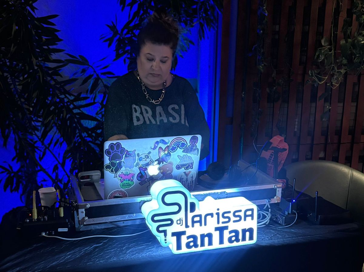DJ Larissa Tantan