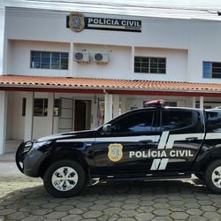 Há postos para oficial investigador de polícia, policial penal, consultor legislativo, promotor, engenheiro, professor, entre outras oportunidades