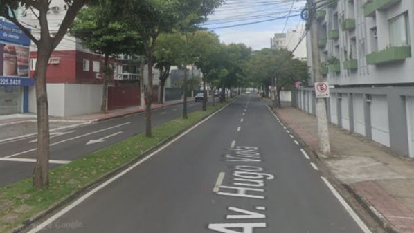 Após os relatos, militares realizaram buscas e encontraram o suspeito, identificado no boletim de ocorrência como Antônio Carlos Rodrigues, de 44 anos, com o aparelho