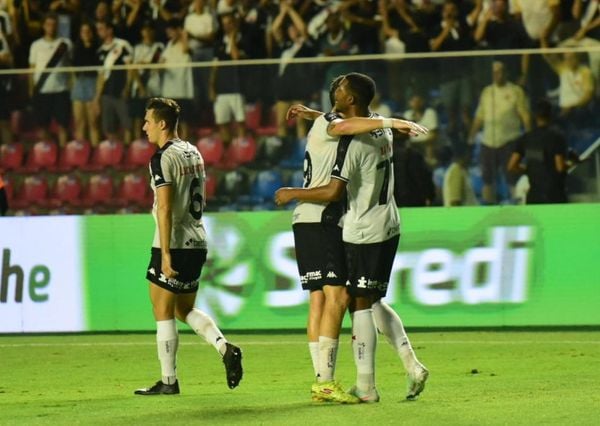 O Vasco venceu o União Rondonópolis por 3 a 0 no Kleber Andrade e avançou na Copa do Brasil por Carlos Alberto Silva/A Gazeta
