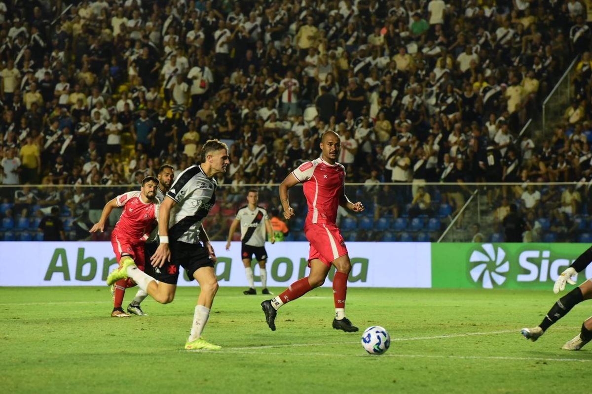 O Vasco venceu o União Rondonópolis por 3 a 0 no Kleber Andrade e avançou na Copa do Brasil por Carlos Alberto Silva/A Gazeta