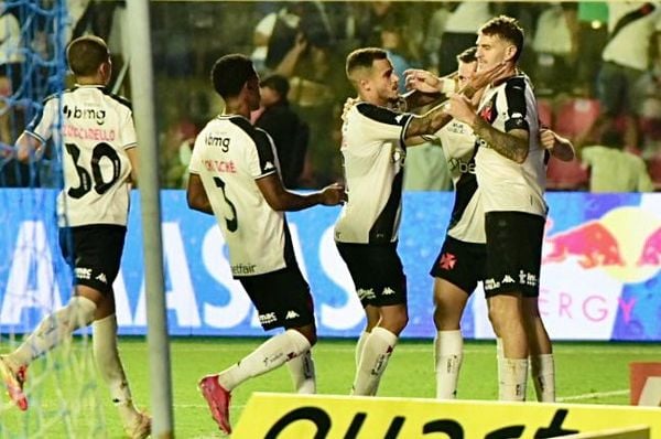 O Vasco venceu o União Rondonópolis por 3 a 0 no Kleber Andrade e avançou na Copa do Brasil por Carlos Alberto Silva/A Gazeta