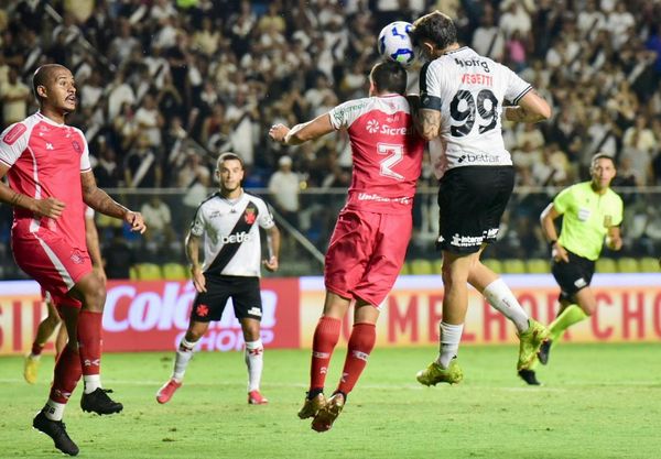 O Vasco venceu o União Rondonópolis por 3 a 0 no Kleber Andrade e avançou na Copa do Brasil por Carlos Alberto Silva/A Gazeta