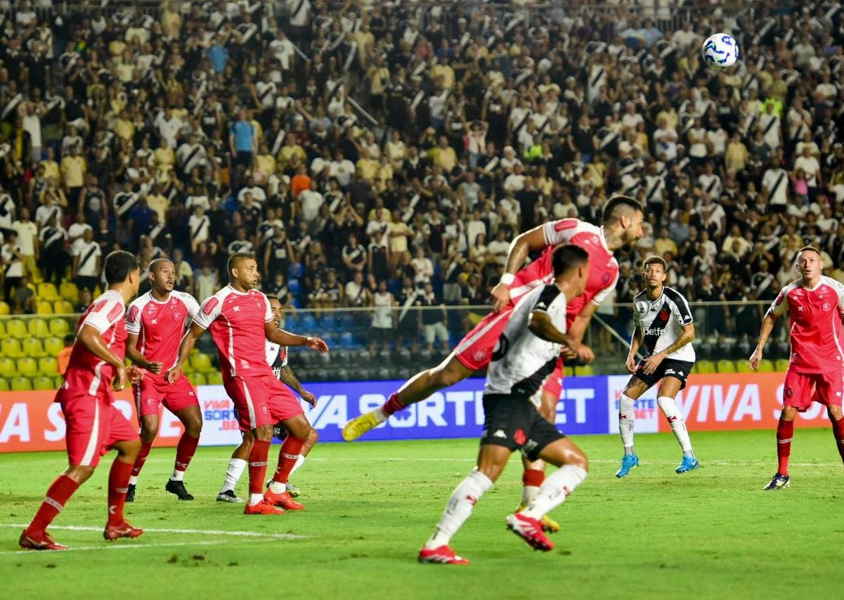 O Vasco venceu o União Rondonópolis por 3 a 0 no Kleber Andrade e avançou na Copa do Brasil por Carlos Alberto Silva/A Gazeta