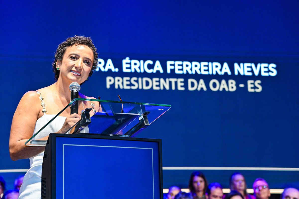 Posse de Érica Neves