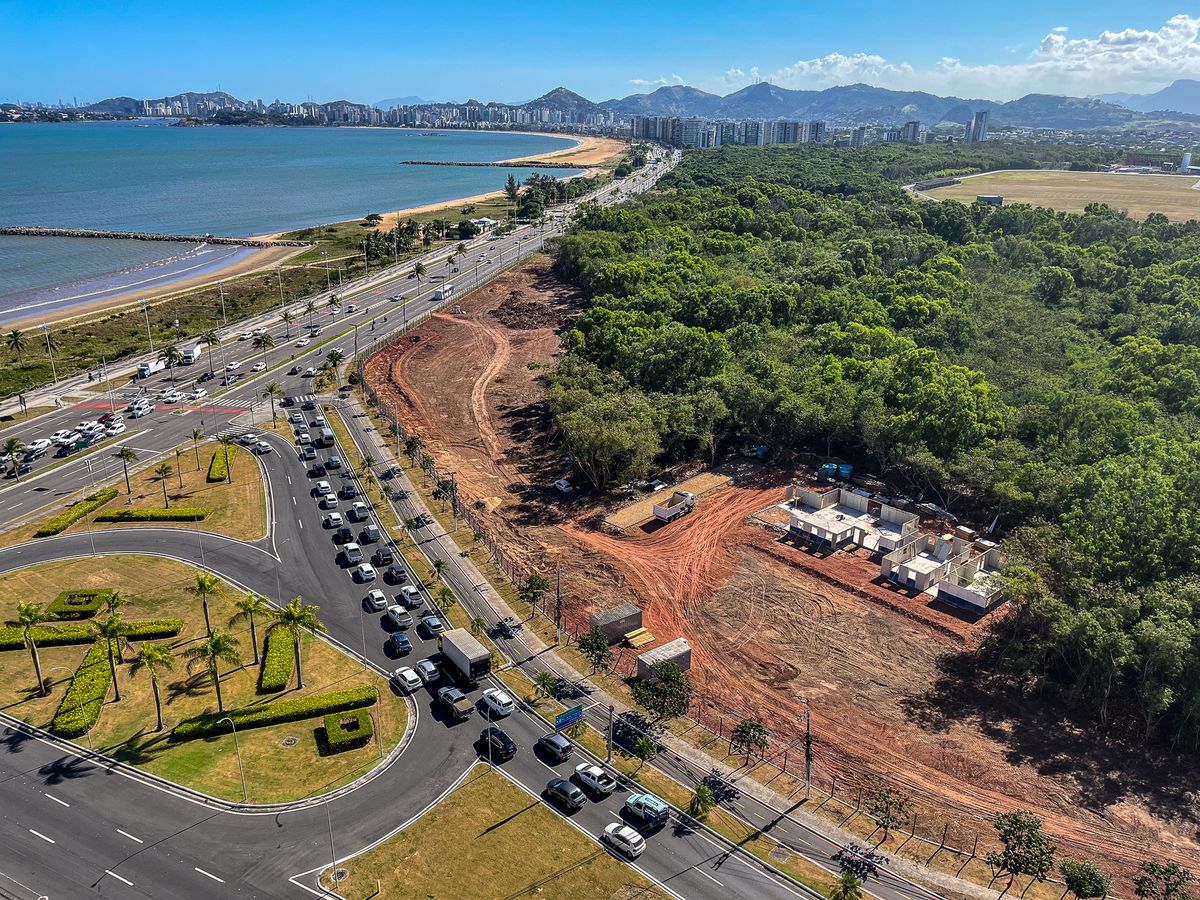 Início das obras do mergulhão em Jardim Camburi por Vitor Jubini