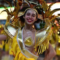 Desfile das escolas de samba do Carnaval de Vitória no Sambão do Povo