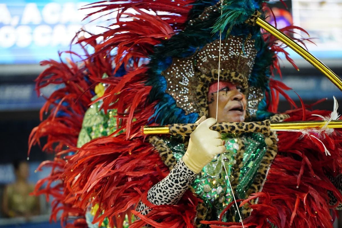 Com Carlinhos de Jesus, Império de Fátima exalta a riqueza da cultura nacional por Fernando Madeira