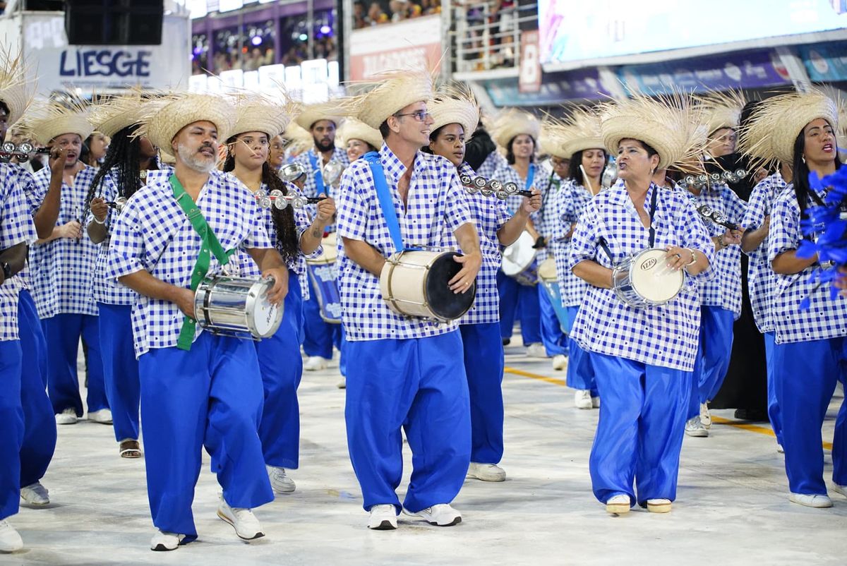 Com Carlinhos de Jesus, Império de Fátima exalta a riqueza da cultura nacional por Fernando Madeira