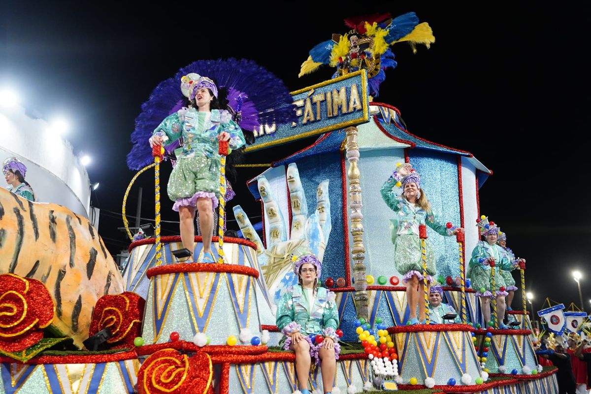 Com Carlinhos de Jesus, Império de Fátima exalta a riqueza da cultura nacional por Fernando Madeira