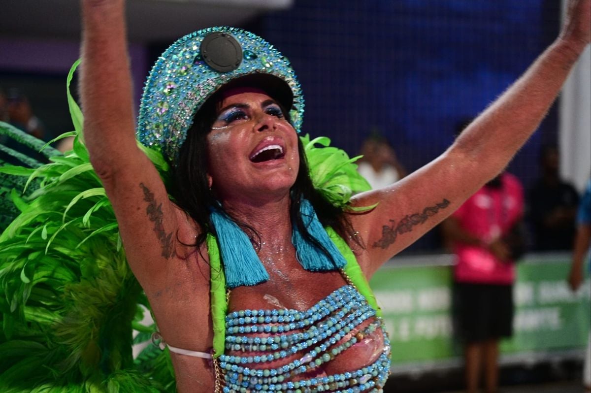 Com Gretchen de rainha, Independente de Eucalipto homenageia Linhares por Rodrigo Gavini