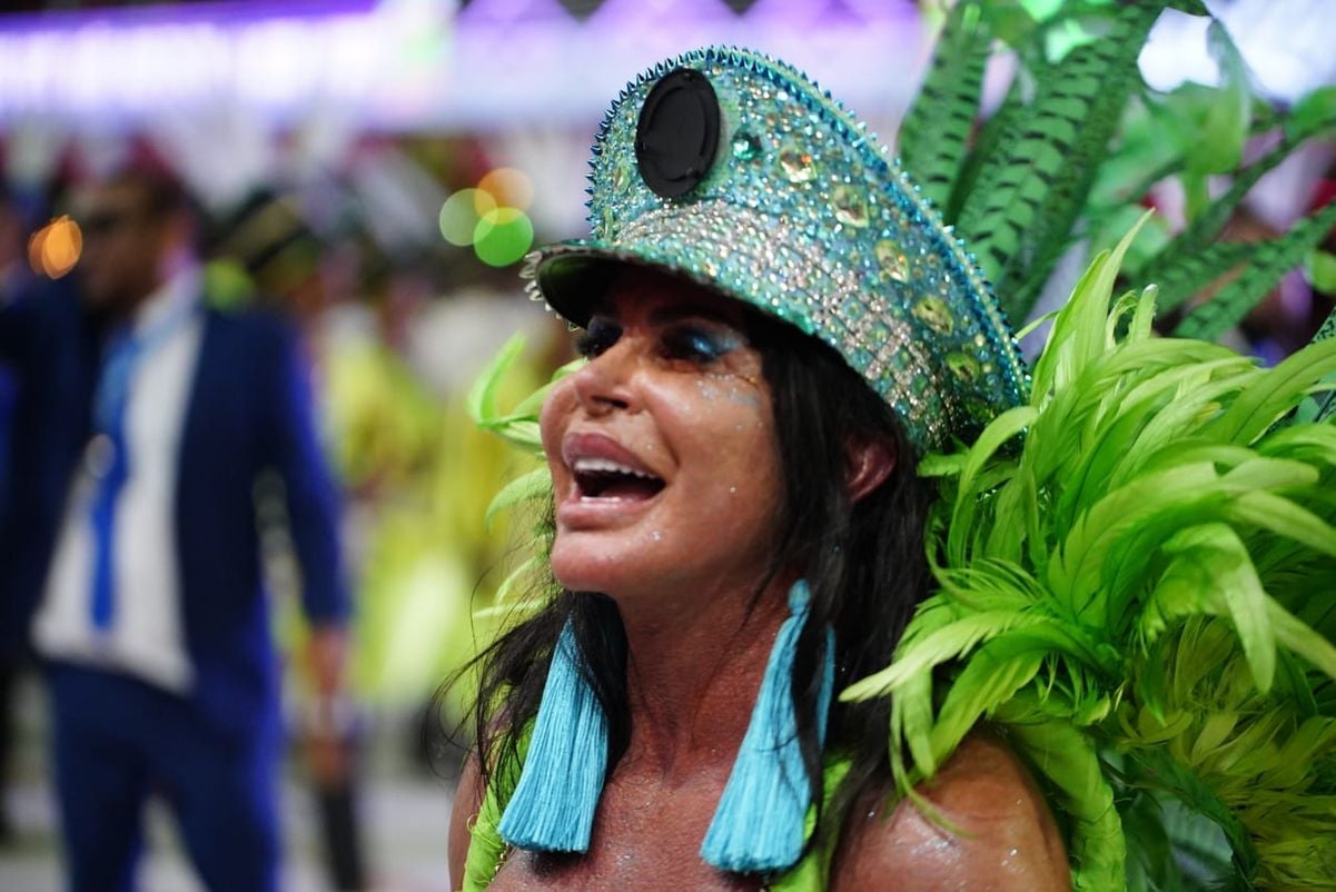 Com Gretchen de rainha, Independente de Eucalipto homenageia Linhares por Fernando Madeira