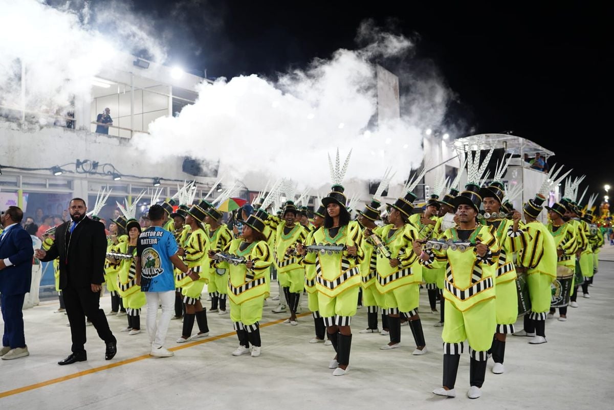 Com Gretchen de rainha, Independente de Eucalipto homenageia Linhares por Fernando Madeira
