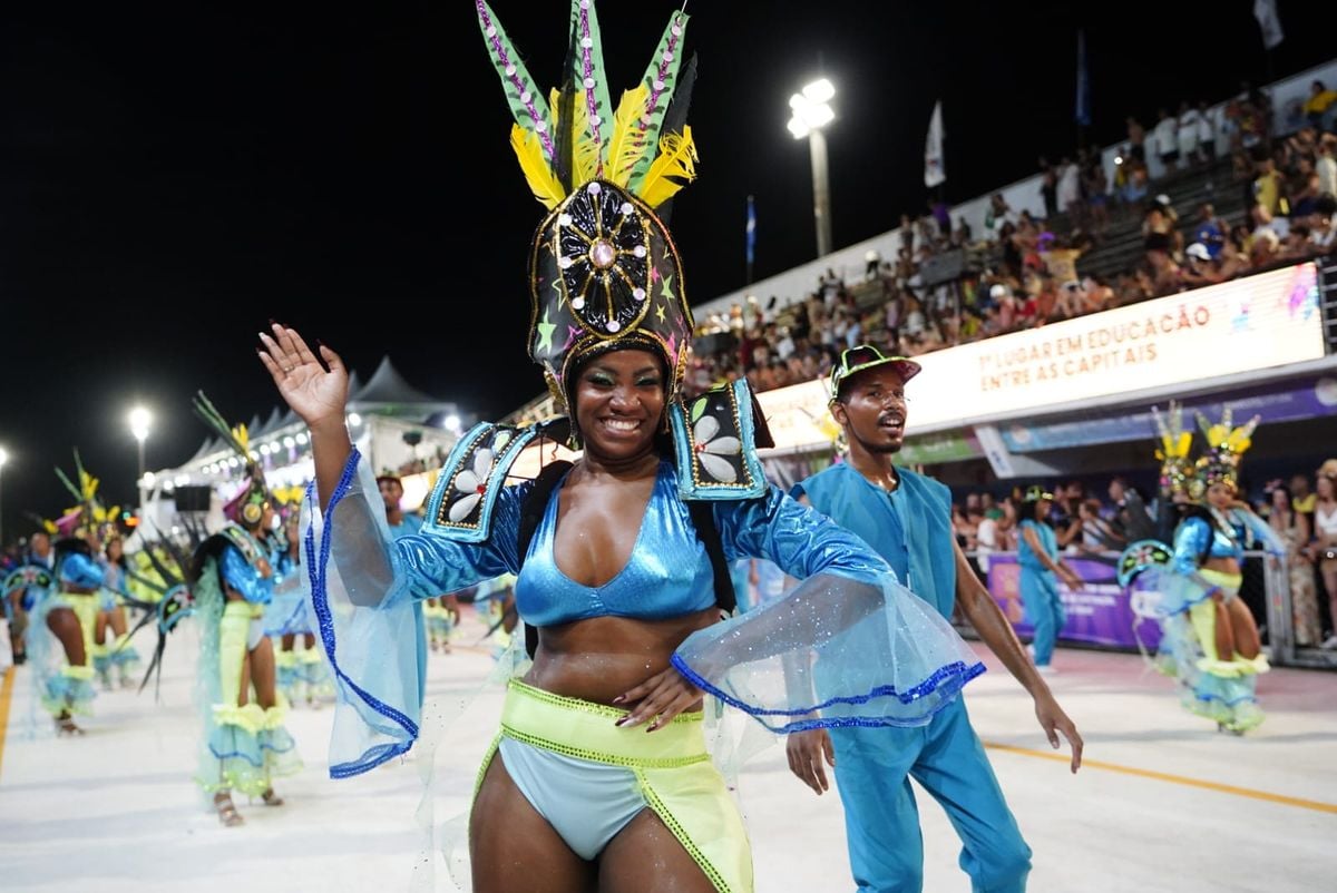 Com Gretchen de rainha, Independente de Eucalipto homenageia Linhares por Fernando Madeira