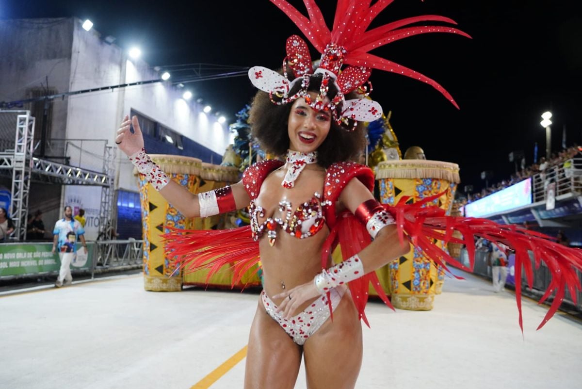 Mocidade da Praia homenageia Alexandre Lima no Sambão do Povo por Fernando Madeira