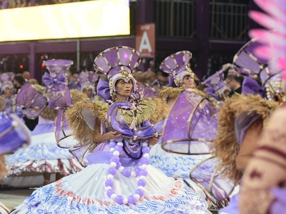 Confira o desfile da Chegou o Que Faltava no Carnaval de Vitória de 2025 por Carlos Alberto