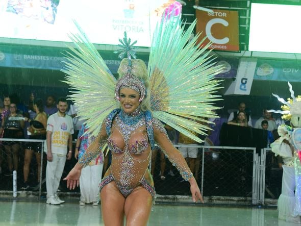 Confira o desfile da Chegou o Que Faltava no Carnaval de Vitória de 2025 por Carlos Alberto