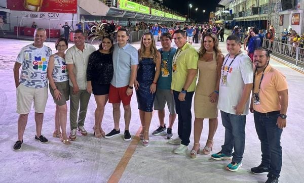O prefeito Lorenzo Pazolini e aliados