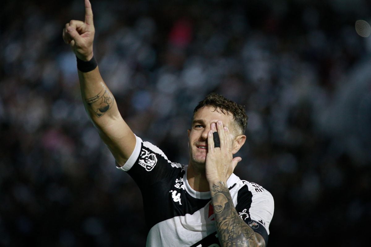 Vegetti marcou o gol da vitória do Vasco sobre o Botafogo