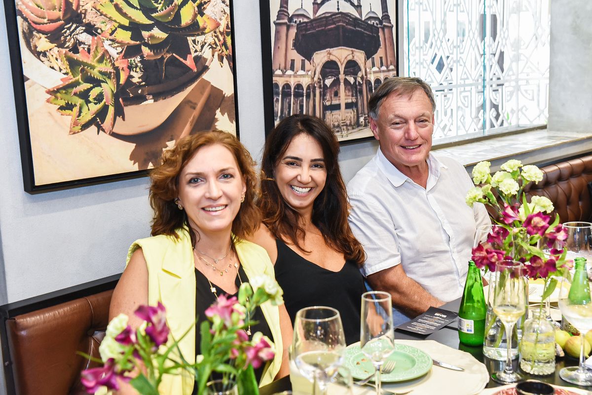 Daniela Cuzzuol, Ludmila Sodré e o empresário Carlos Marianelli