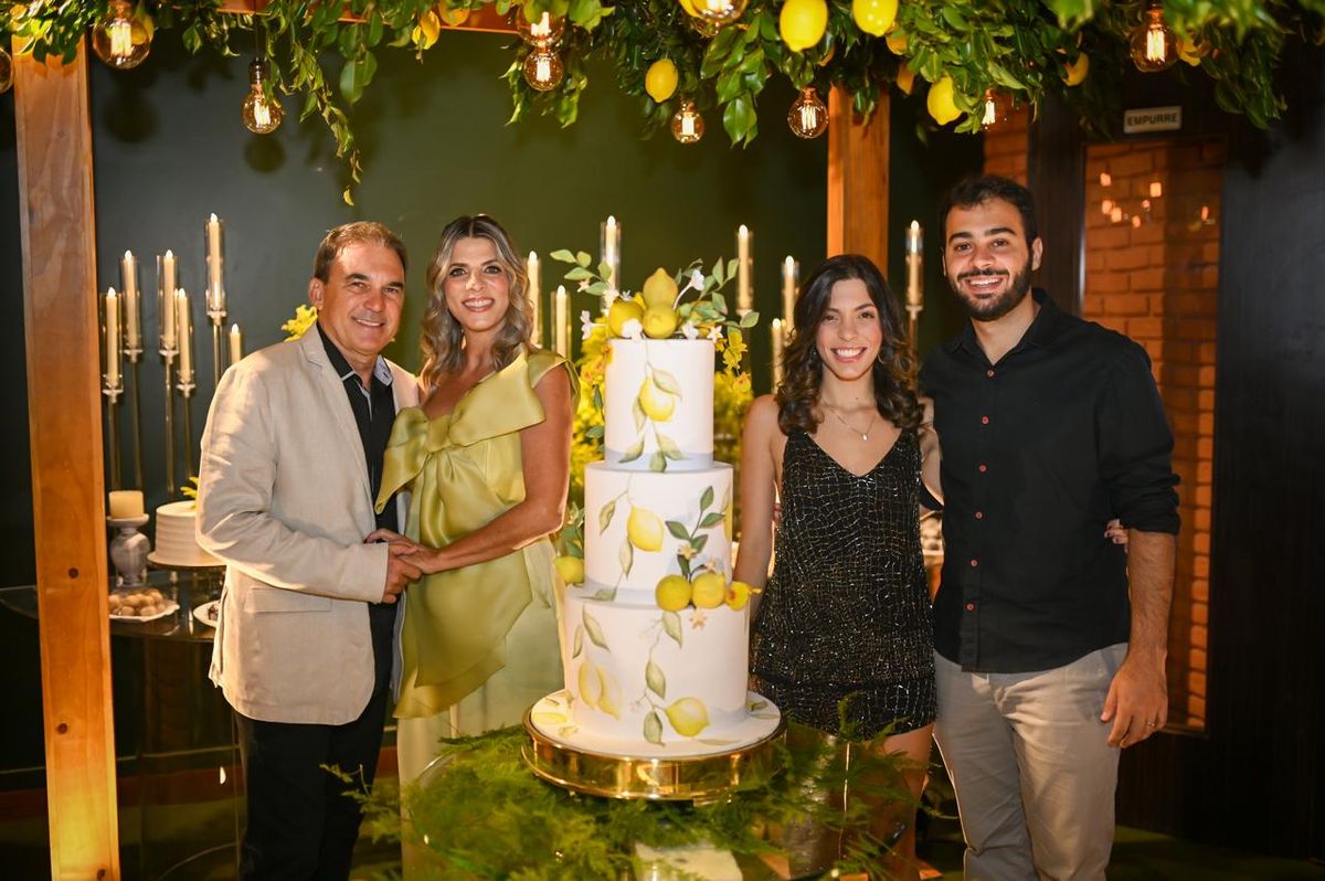 Flavio Gabiru, Kátia Lessa, Amanda Lessa e Flávio Lessa