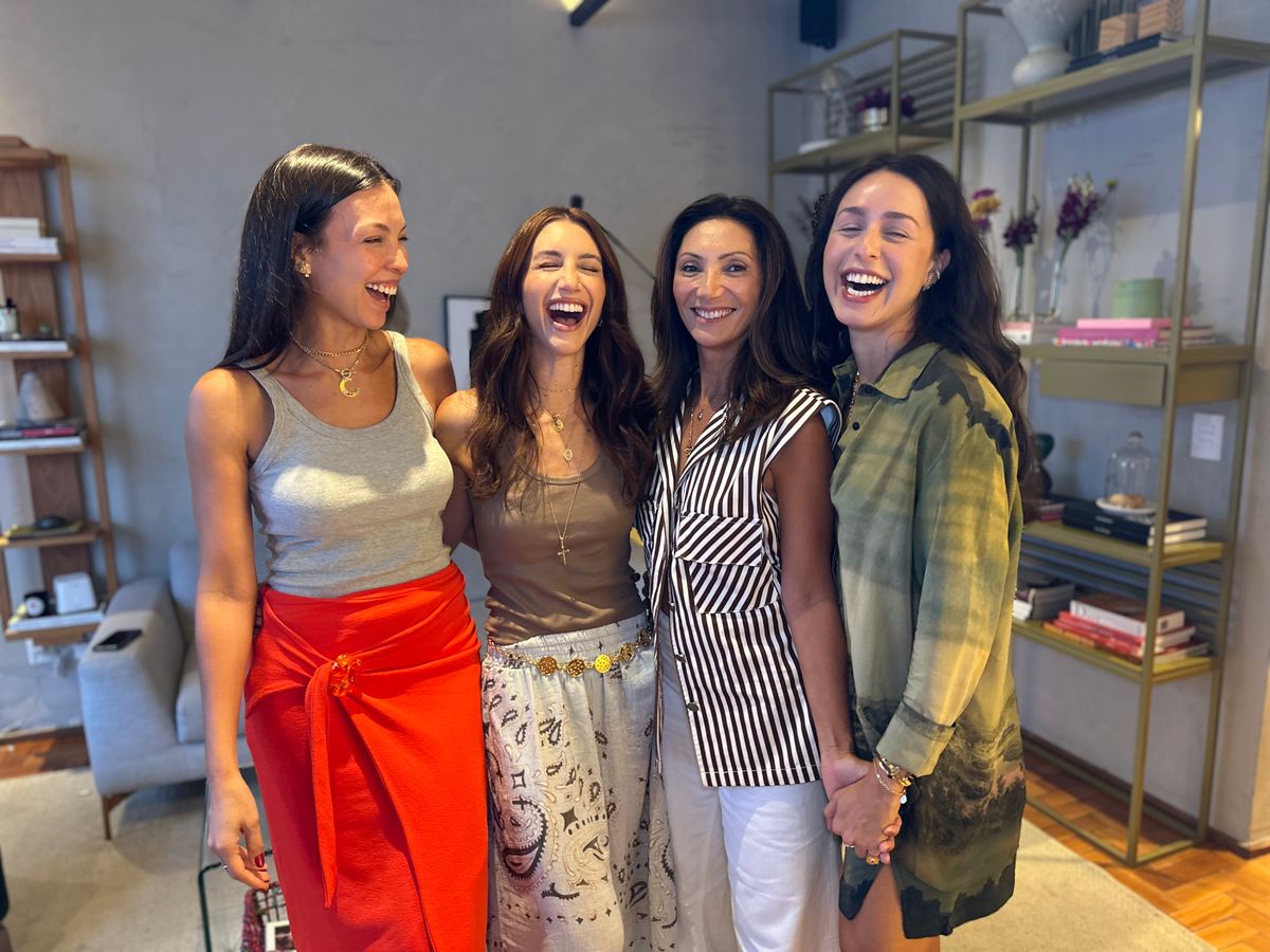 Mariana Clark, Carolina Hemerly, Kris Junqueira, Julia Bastos