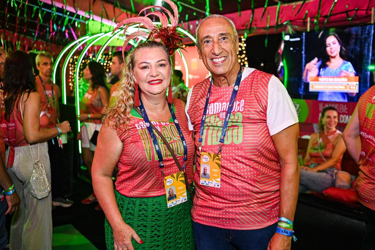 Rose Favalessa e Carlos André de Oliveira