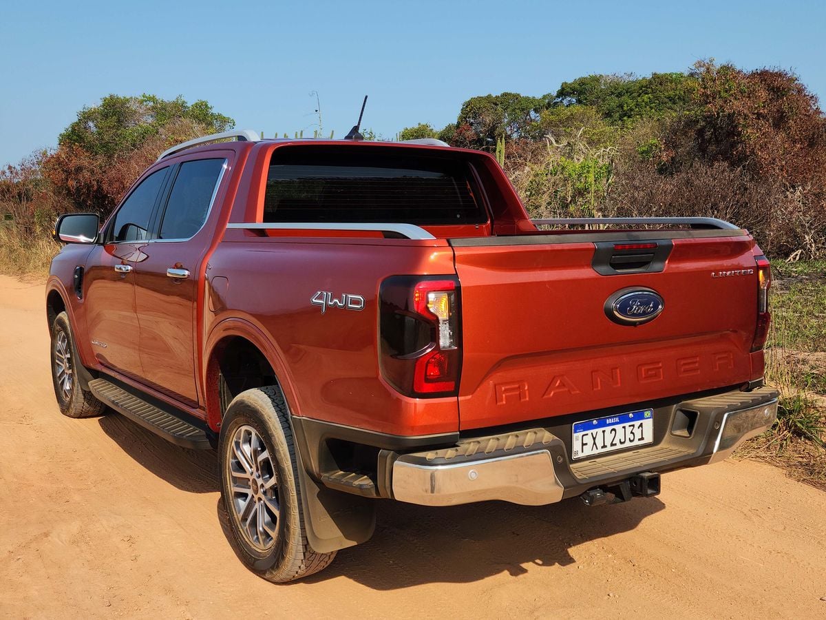 Picape Ford Ranger Limited 3.0 V6 Diesel 4WD AT