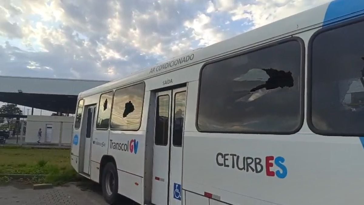 Ônibus apedrejado em Vila Velha