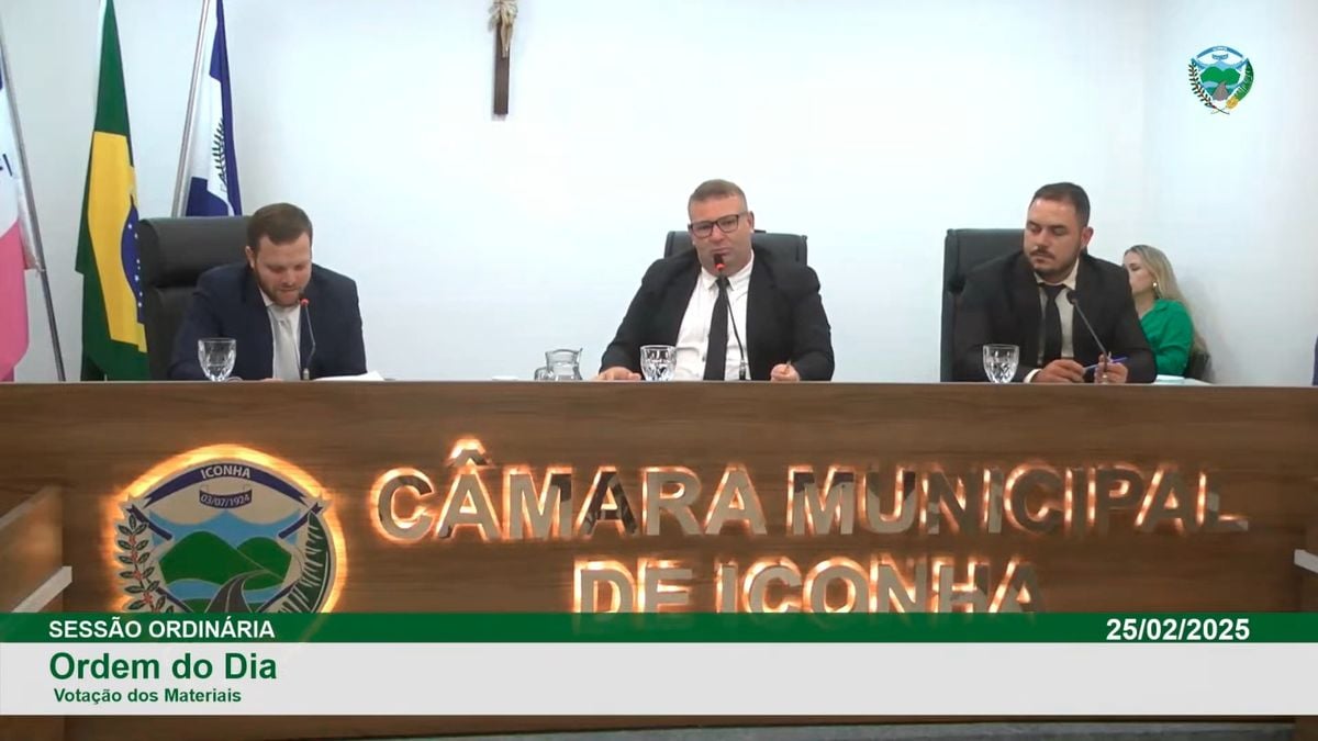 A sessão da Câmara de Iconha em que foi aprovada a concessão dos benefícios