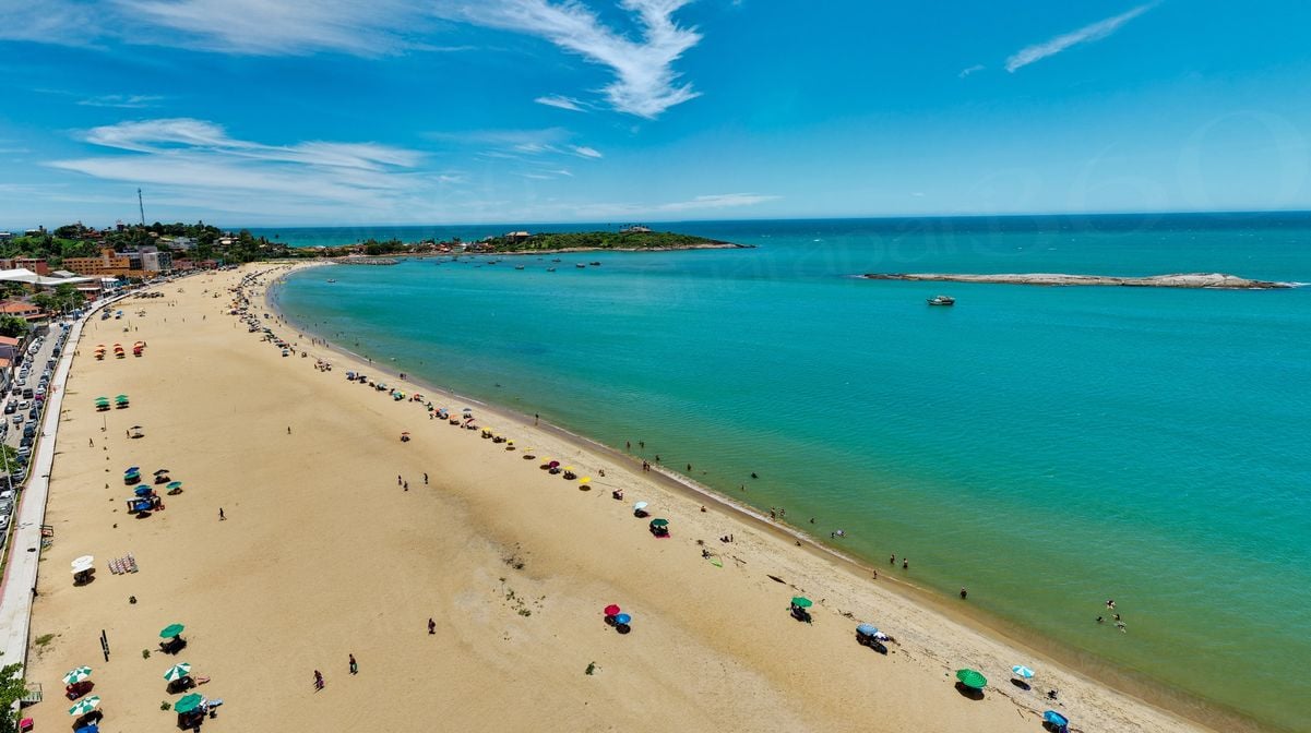 Praia de Meaípe, em Guarapari