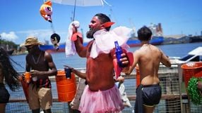 Bloco Regional da Nair anima multidão na Avenida Beira-Mar, no Centro de Vitória