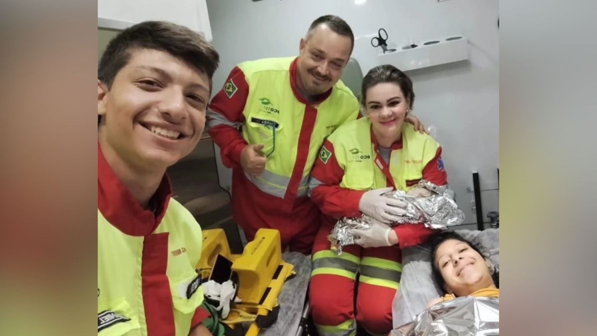 Bebê nasce dentro de ambulância na BR 101 em Sooretama