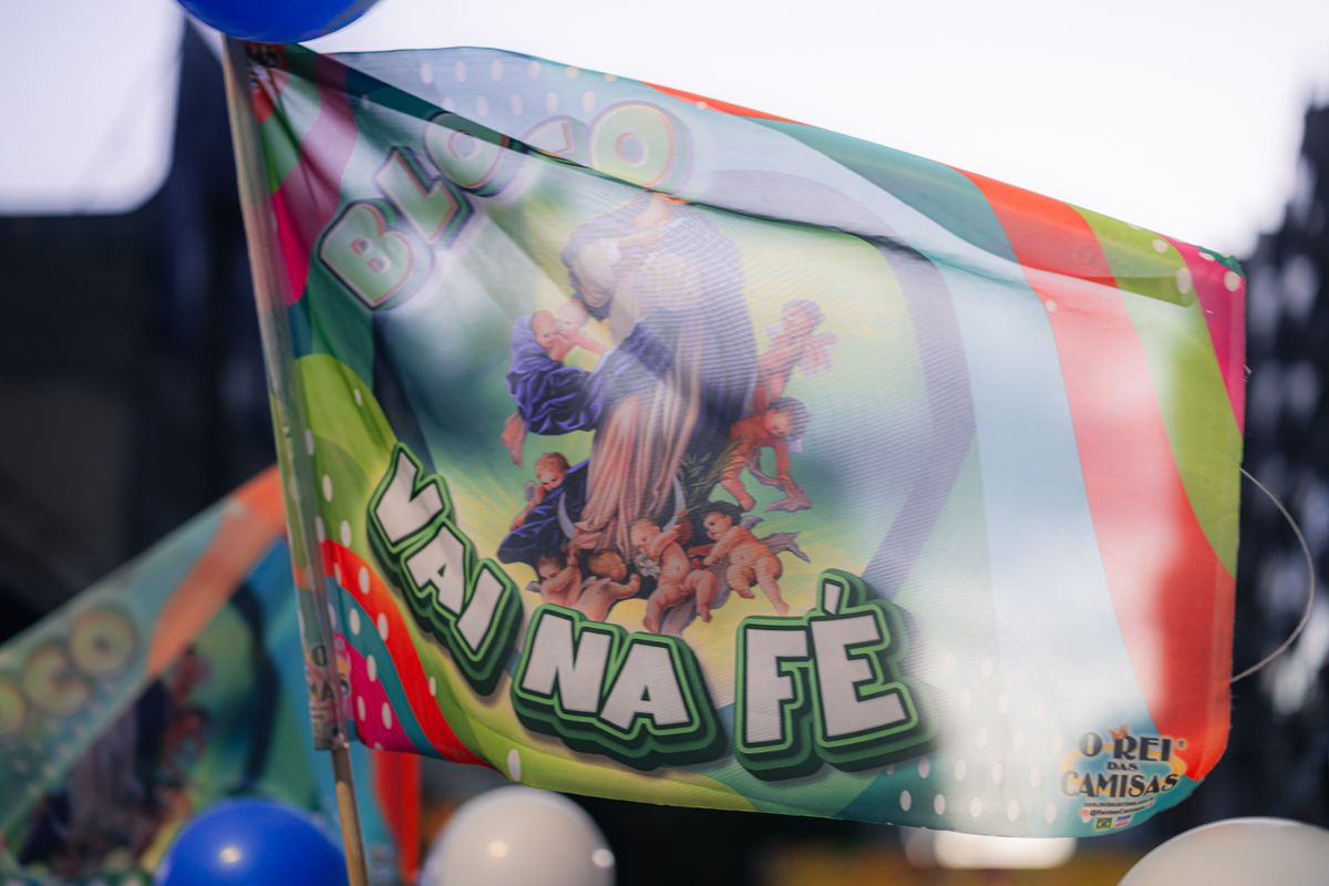 Bloco Vai na Fé, em Guarapari por Pedro Oliver