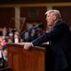 Imagem - Ameaça ao Brasil e 'tomar Groenlândia de um jeito ou de outro': 7 destaques do discurso de Trump no Congresso