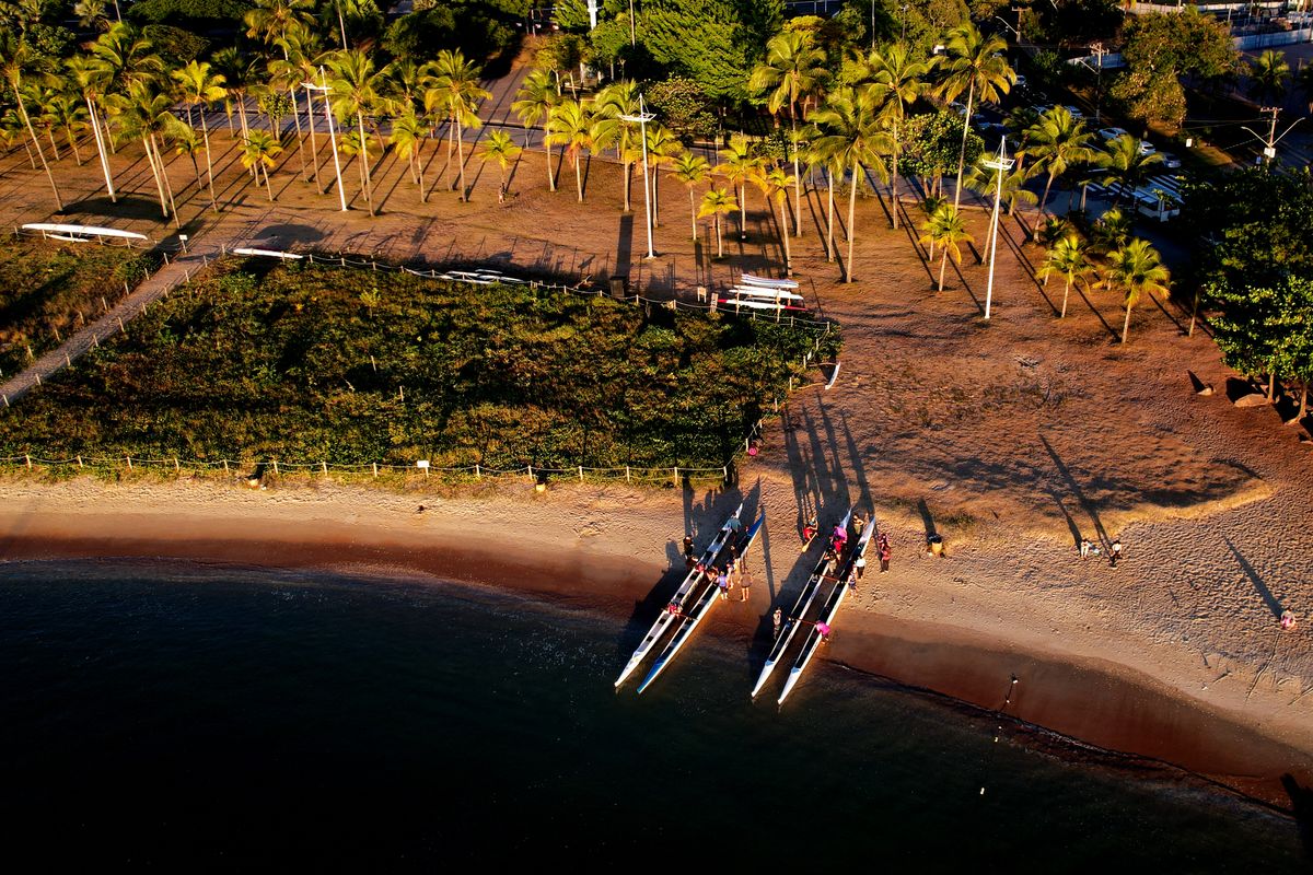 Sentindo na Pele - Canoa havaiana por Fernando Madeira