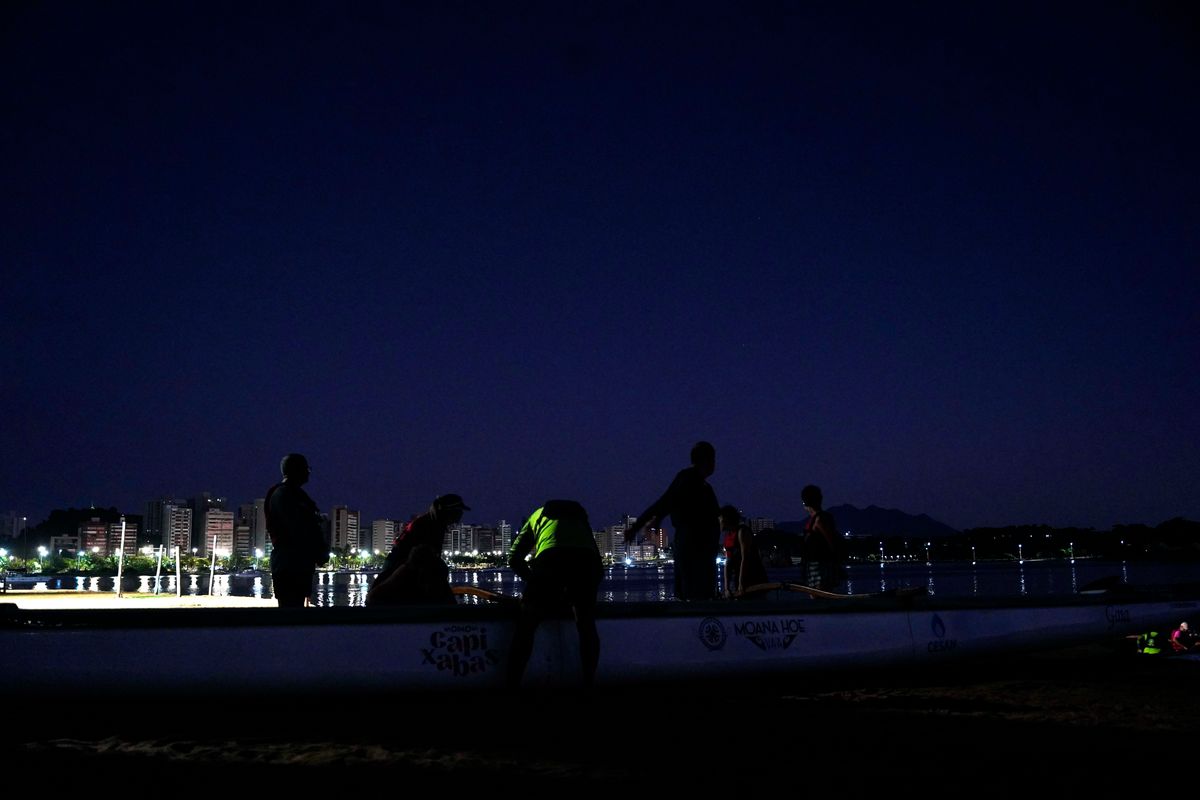 Sentindo na Pele - Canoa havaiana por Fernando Madeira