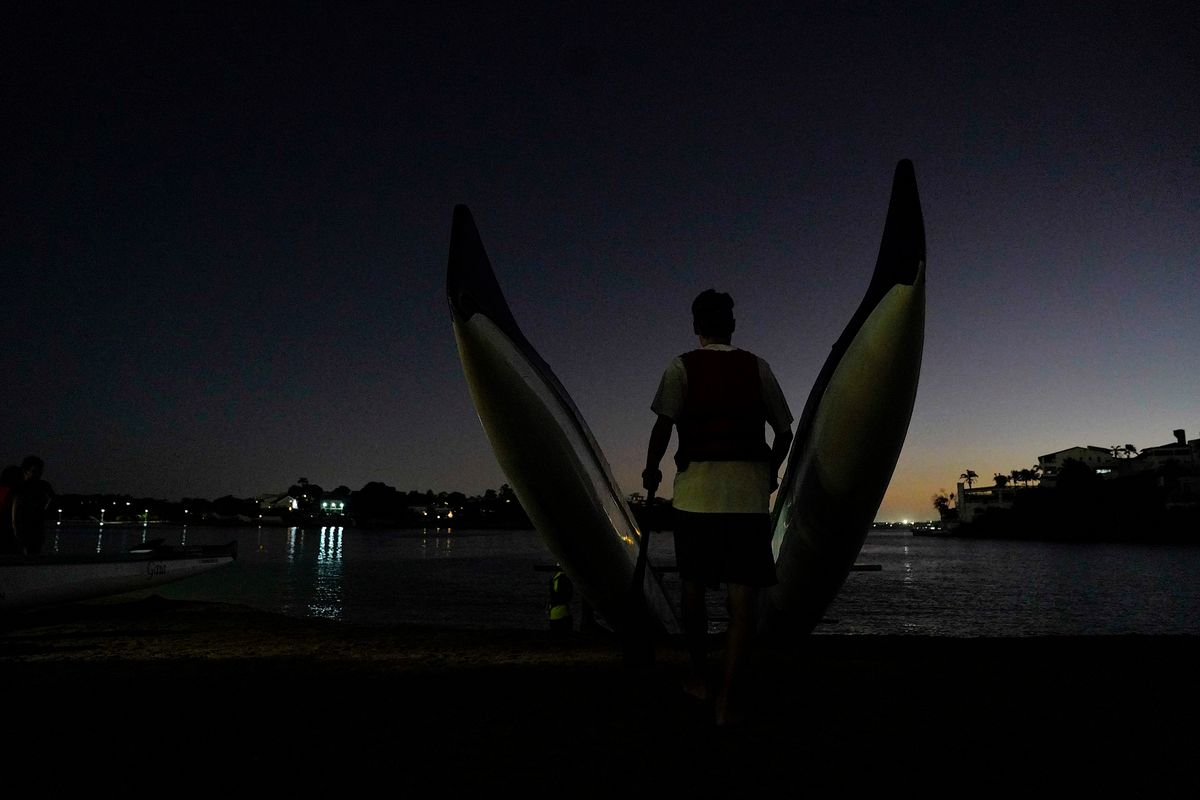 Sentindo na Pele - Canoa havaiana por Fernando Madeira
